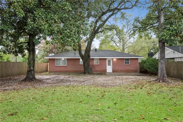 $1,400 | 281 Olive Drive, Slidell, LA 70458
