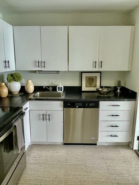 5445 North Sheridan Road, Unit 2510 Chicago, IL 60640 - Photo 7 of 18 Gallery Image 7
