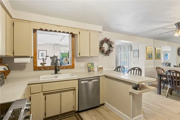 $395,000 | 2249 Ephraim Avenue, Fort Myers, FL 33907
