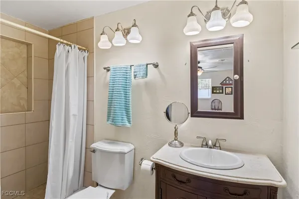 $395,000 | 2249 Ephraim Avenue, Fort Myers, FL 33907