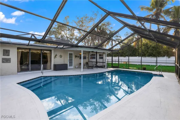 $395,000 | 2249 Ephraim Avenue, Fort Myers, FL 33907