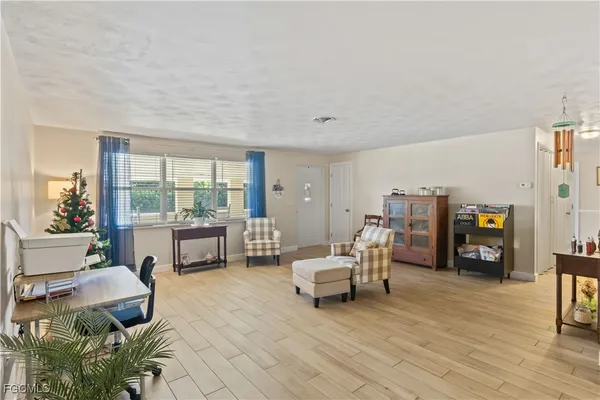 $395,000 | 2249 Ephraim Avenue, Fort Myers, FL 33907