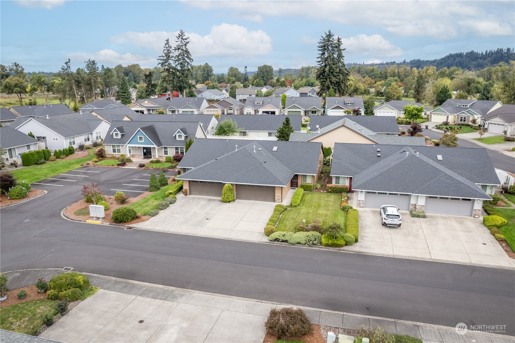 8 Willow Pointe Loop Longview, WA 98632 - Photo 4 of 29 an aerial view of residential houses with outdoor space