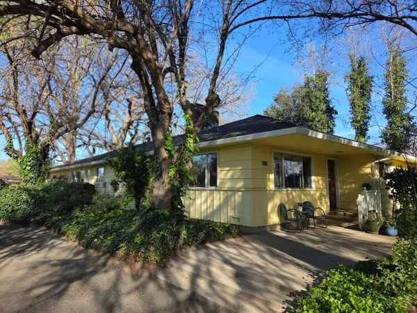$549,000 | 8198 Green Acres Lane, Redding, CA 96002