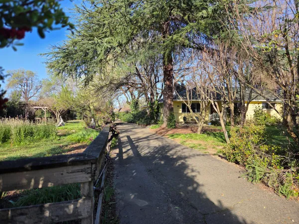 $549,000 | 8198 Green Acres Lane, Redding, CA 96002