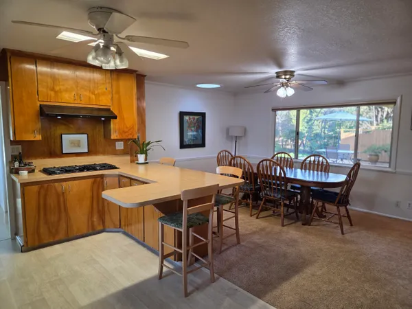 $549,000 | 8198 Green Acres Lane, Redding, CA 96002