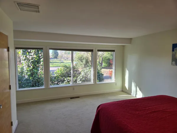 $549,000 | 8198 Green Acres Lane, Redding, CA 96002