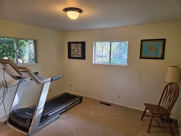 $549,000 | 8198 Green Acres Lane, Redding, CA 96002