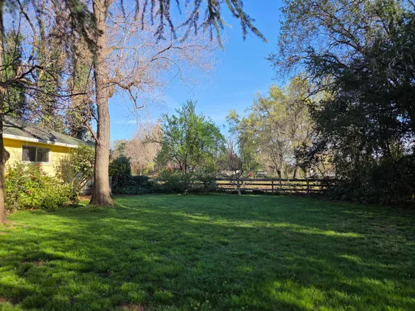 $549,000 | 8198 Green Acres Lane, Redding, CA 96002