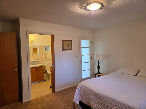 $549,000 | 8198 Green Acres Lane, Redding, CA 96002