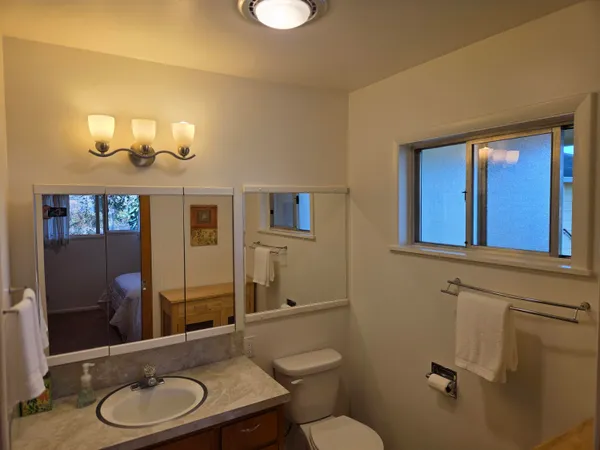 $549,000 | 8198 Green Acres Lane, Redding, CA 96002