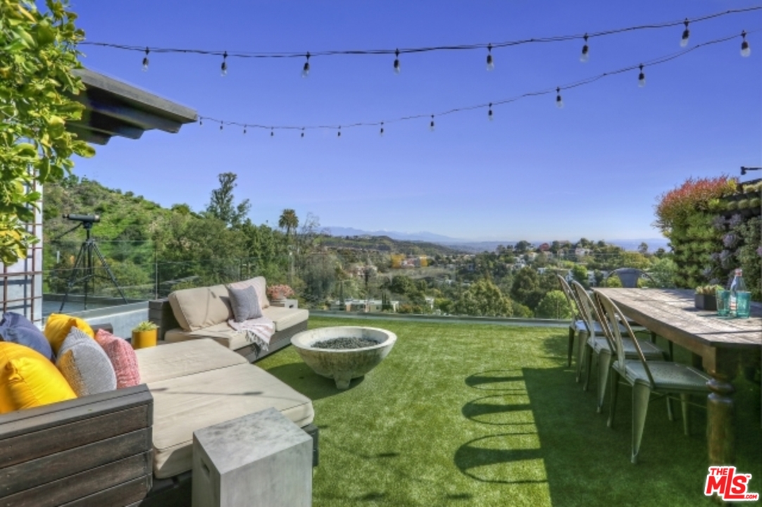 8560 Ridpath Drive Los Angeles, CA 90046 - Photo 26 of 32 Gallery Image 26