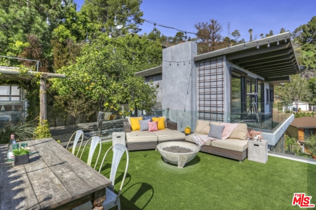 8560 Ridpath Drive Los Angeles, CA 90046 - Photo 27 of 32 Gallery Image 27