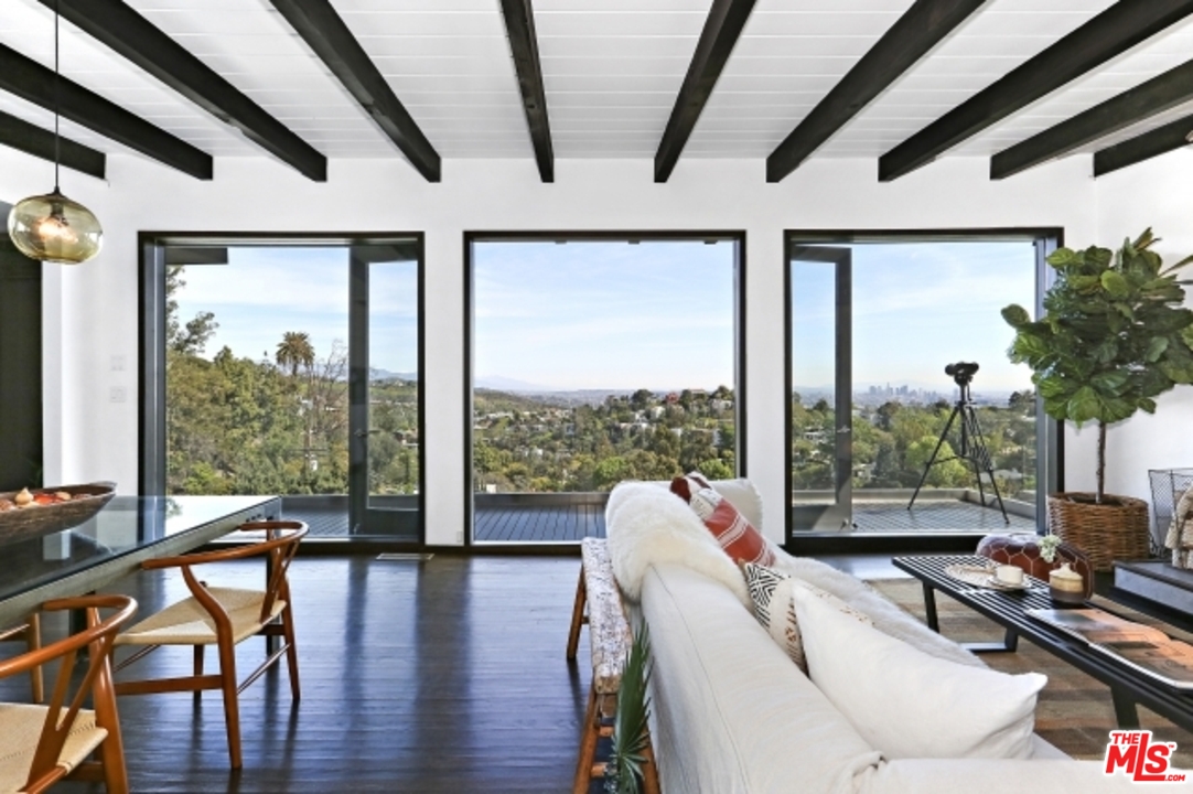 8560 Ridpath Drive Los Angeles, CA 90046 - Photo 6 of 32 Gallery Image 6