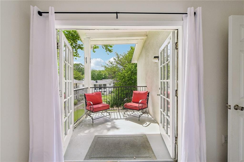 1150 Collier Road Northwest, Unit 15J Atlanta, GA 30318 - Photo 11 of 23 Gallery Image 11