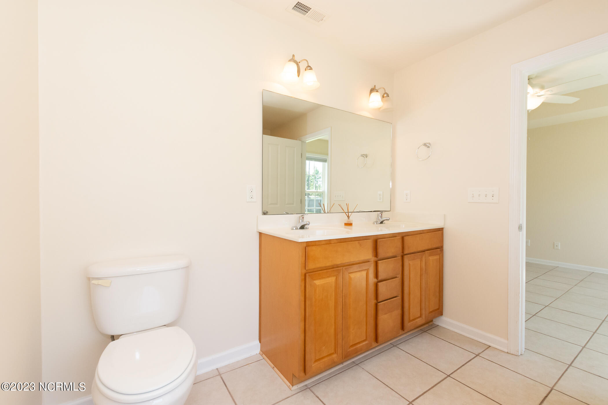 198 Folkstone Road Holly Ridge, NC 28445 - Photo 35 of 55 198 Folkstone Rd-40