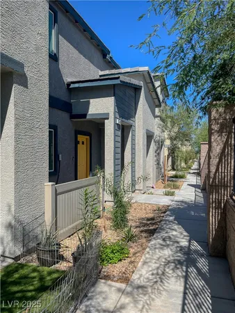 $1,950 | 12748 Feathersong Street, Henderson, NV 89044