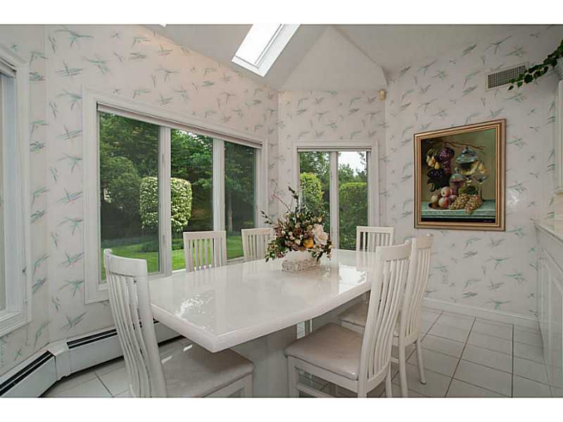 5 Water Valley Road Scituate, RI 02831 - Photo 15 of 25 Dining Area.