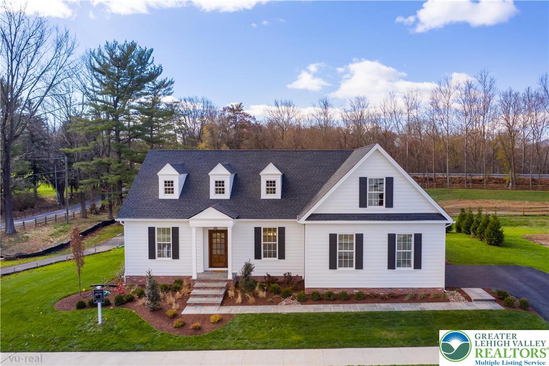 4630 Old Saucon Road Bethlehem, PA 18015 - Photo 1 of 44