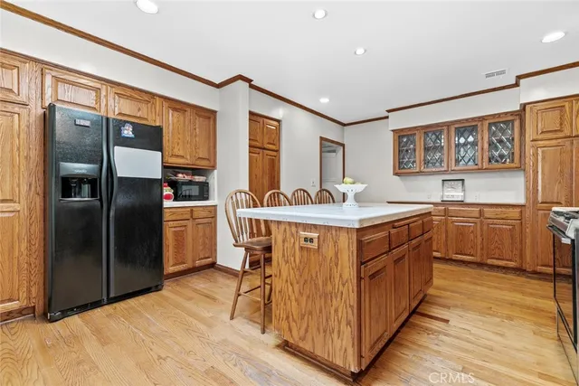 $1,283,000 | 516 North Brighton Street, Burbank, CA 91506