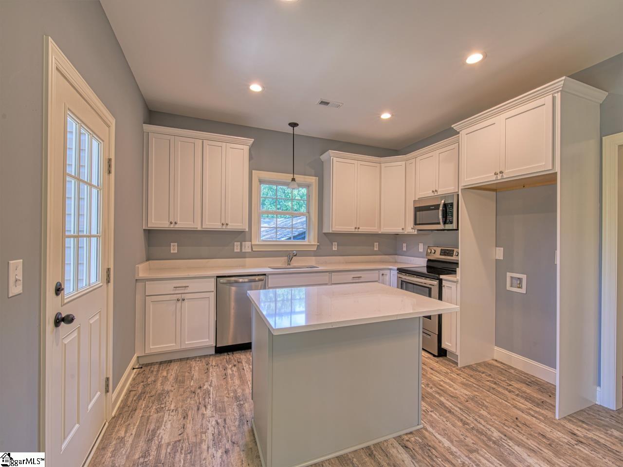 207 Elder Street Greenville, SC 29607 - Photo 13 of 30 Gallery Image 13