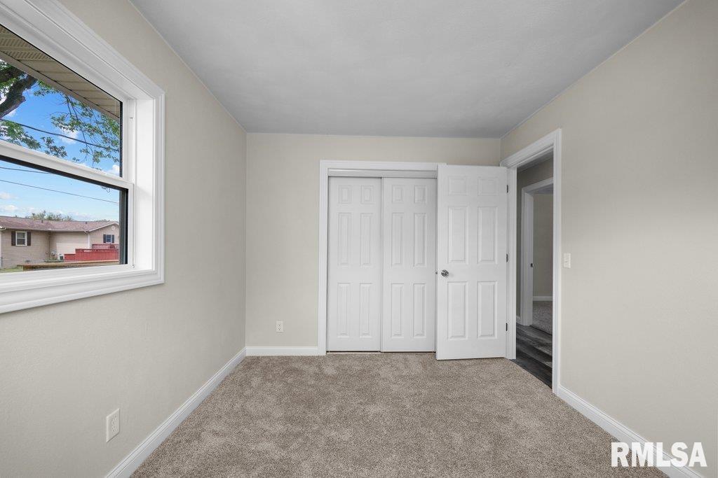 504 North 5th Place Eldridge, IA 52748 - Photo 20 of 36