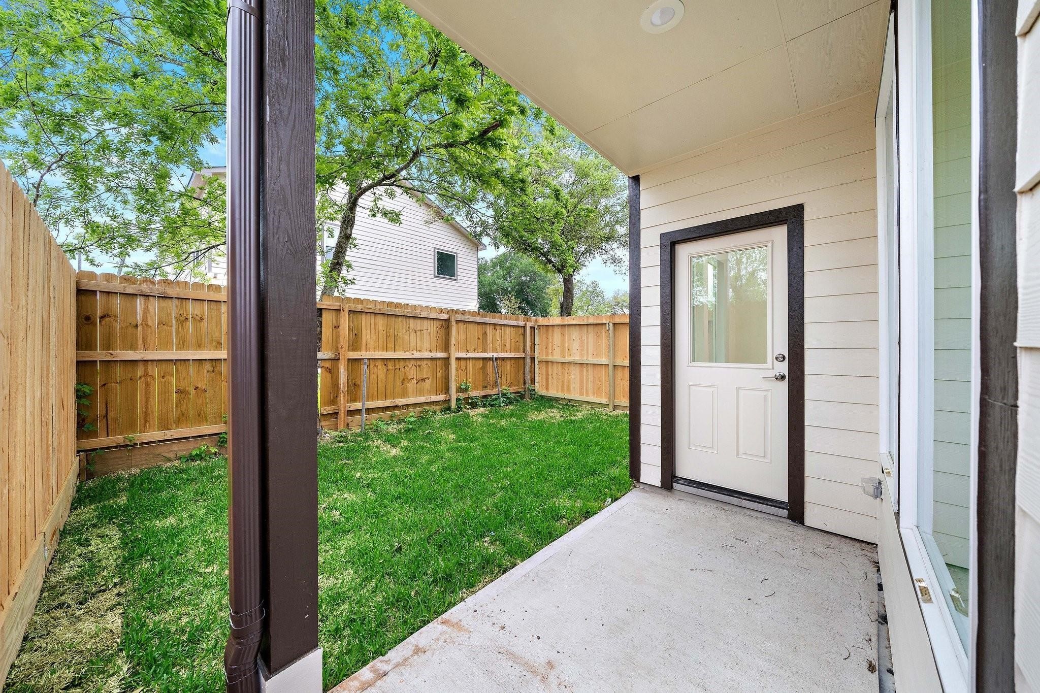 3642 Mainer Street, Unit B Houston, TX 77021 - Photo 12 of 13