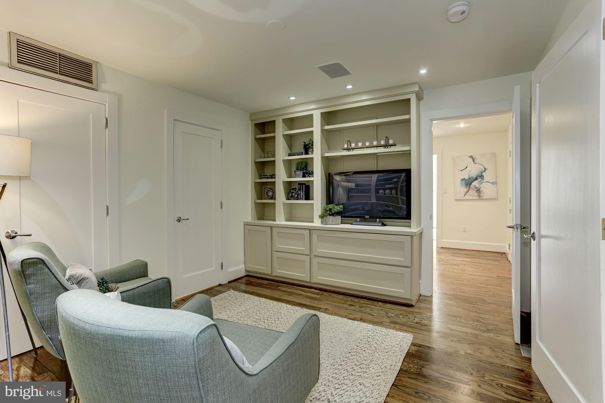 420 Ridge Street Northwest Washington, DC 20001 - Photo 25 of 56 Great built ins. Could also be office.