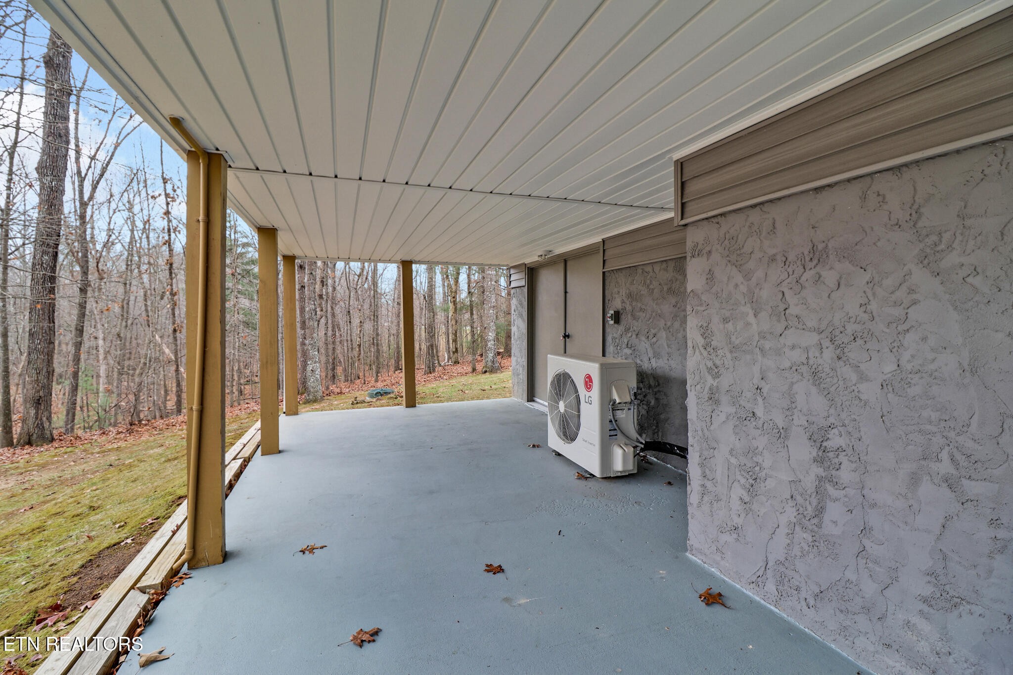 121 St George Drive Crossville, TN 38558 - Photo 36 of 37 a view of a storage & utility room