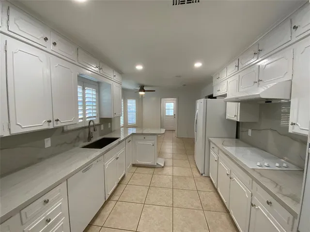 $399,850 | 2116 Stratford Drive, Bedford, TX 76021