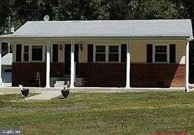 $2,100 | 3036 Warrenton Road, Fredericksburg, VA 22406