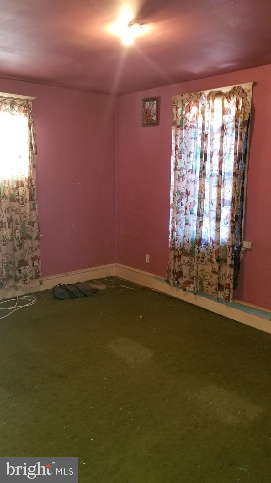 1004 Penn Line Road Paulsboro, NJ 08066 - Photo 5 of 12 Gallery Image 5