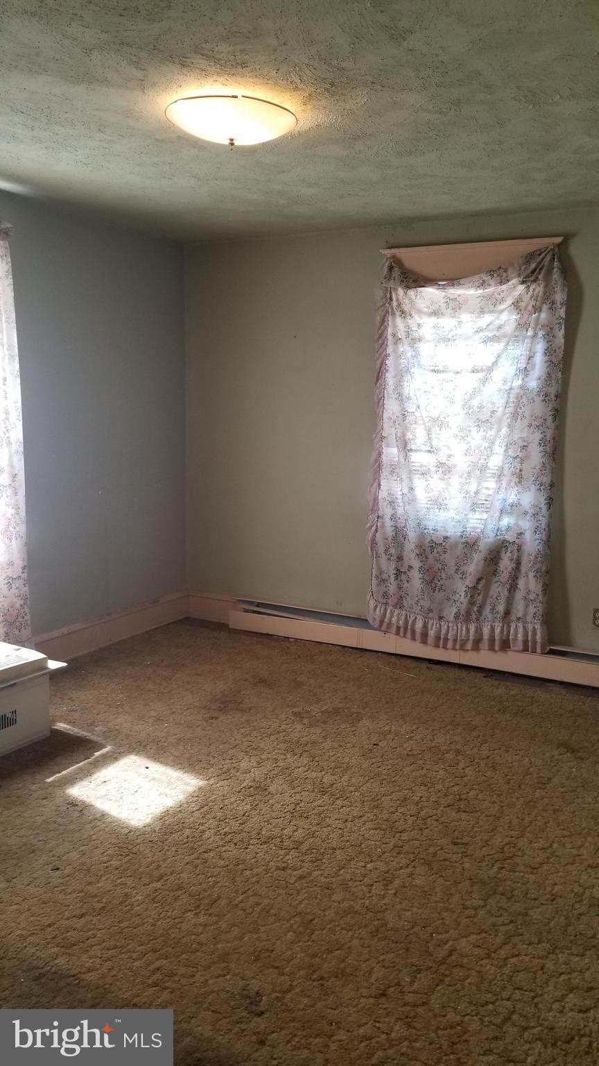1004 Penn Line Road Paulsboro, NJ 08066 - Photo 6 of 12 Gallery Image 6