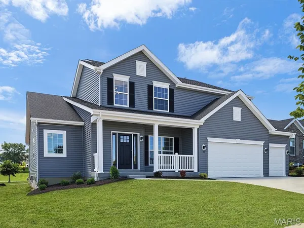 $684,900 | 23 Bluestem Court, Lake St. Louis, MO 63367