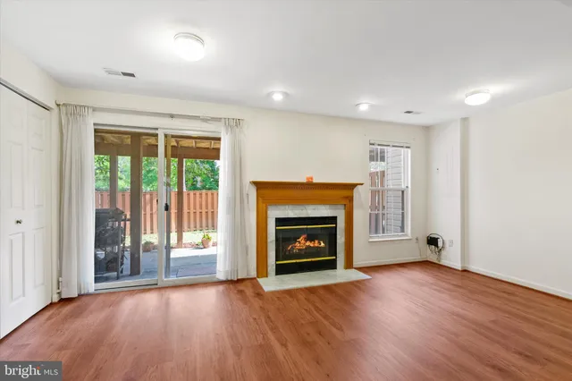 $699,900 | 7496 Gadsby Square, Alexandria, VA 22315