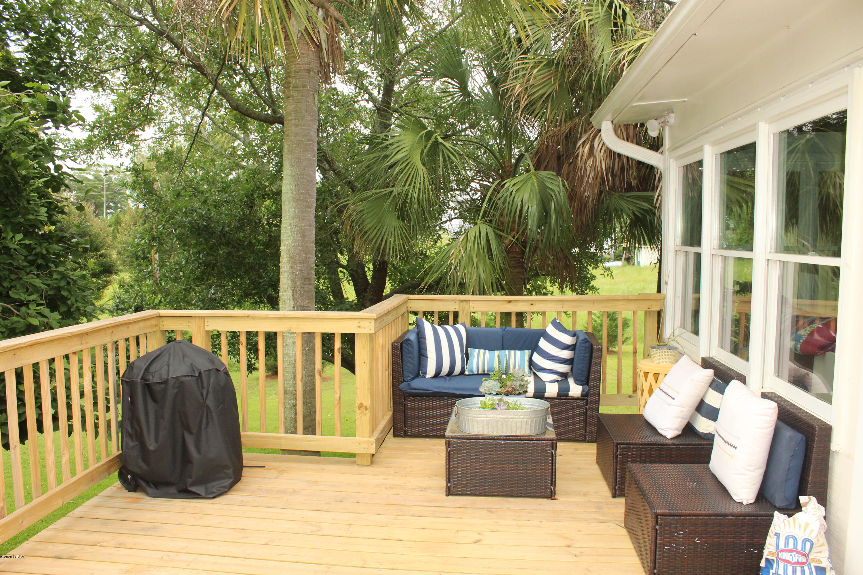 35 Gose Road Forsyth, GA 31029 - Photo 14 of 16 a view of a patio on the deck