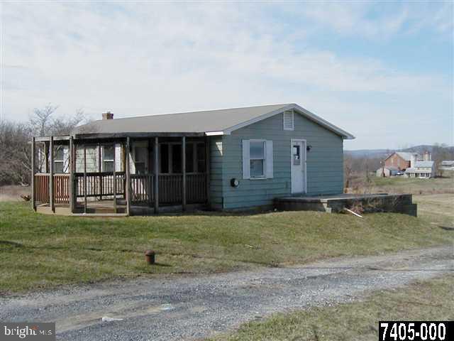 490 Belmont Road Gettysburg, PA 17325 - Photo 3 of 20 Gallery Image 3