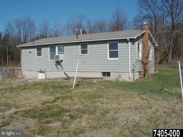 490 Belmont Road Gettysburg, PA 17325 - Photo 4 of 20 Gallery Image 4