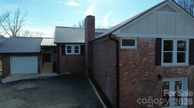 $449,900 | 1397 Dutch Cove Road, Canton, NC 28716