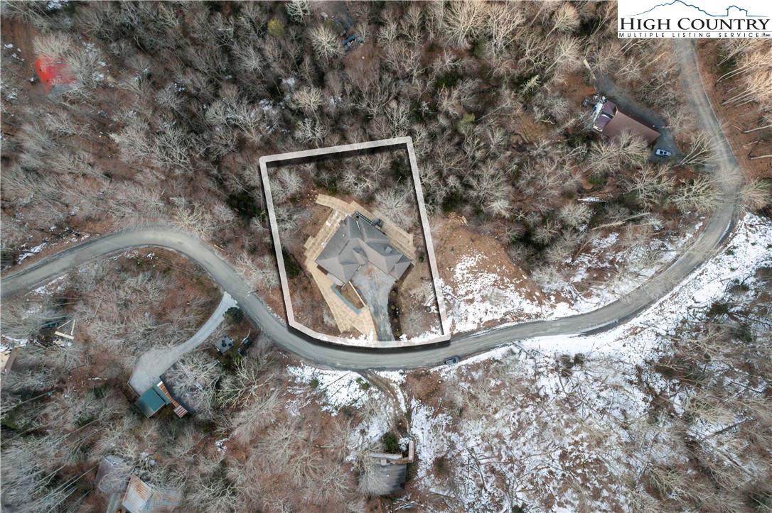 216 Greenbriar Road Beech Mountain, NC 28604 - Photo 46 of 50 a view of cabinets