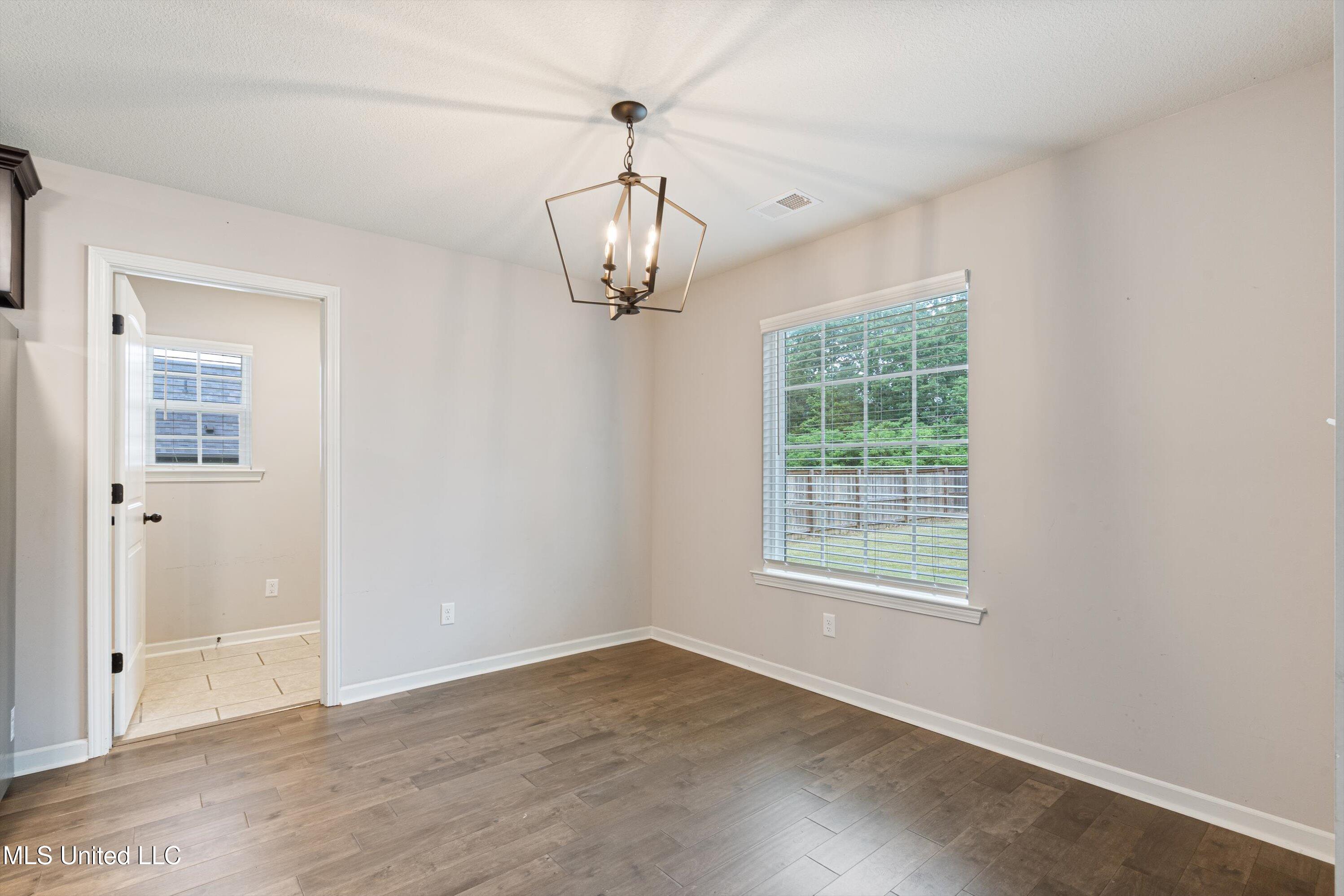 3246 Magnolia Ridge Drive Hernando, MS 38632 - Photo 9 of 31 09-DSC0834