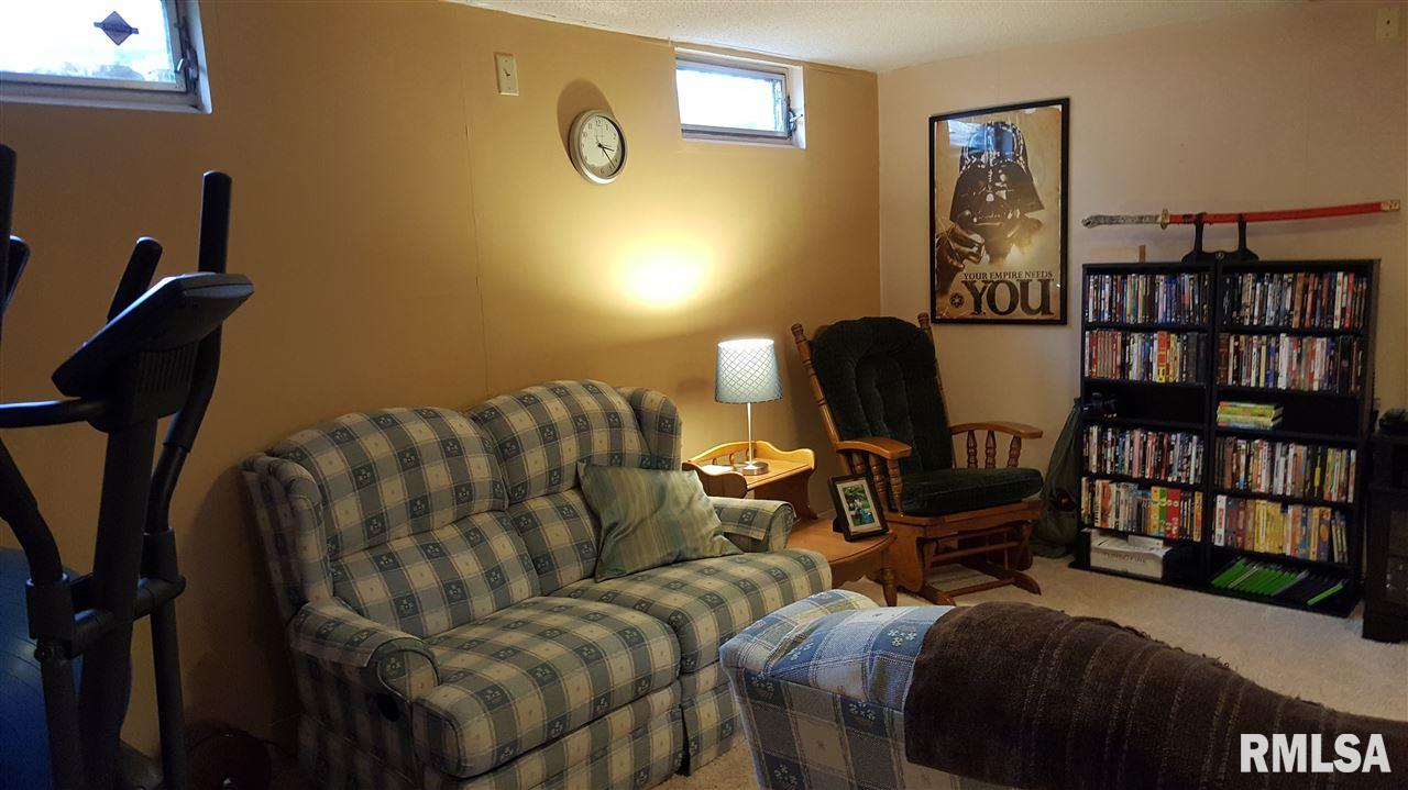 21 Waibel Road Bartonville, IL 61607 - Photo 24 of 34 Gallery Image 24