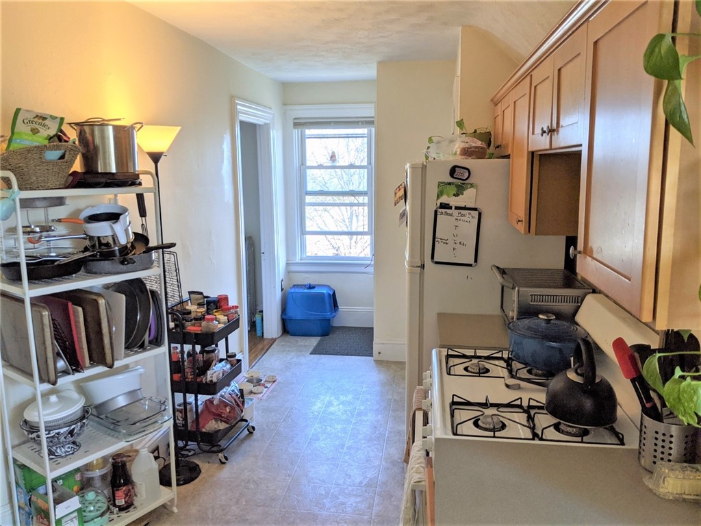 549 Hope Street, Unit 3 Providence, RI 02906 - Photo 6 of 10 Kitchen