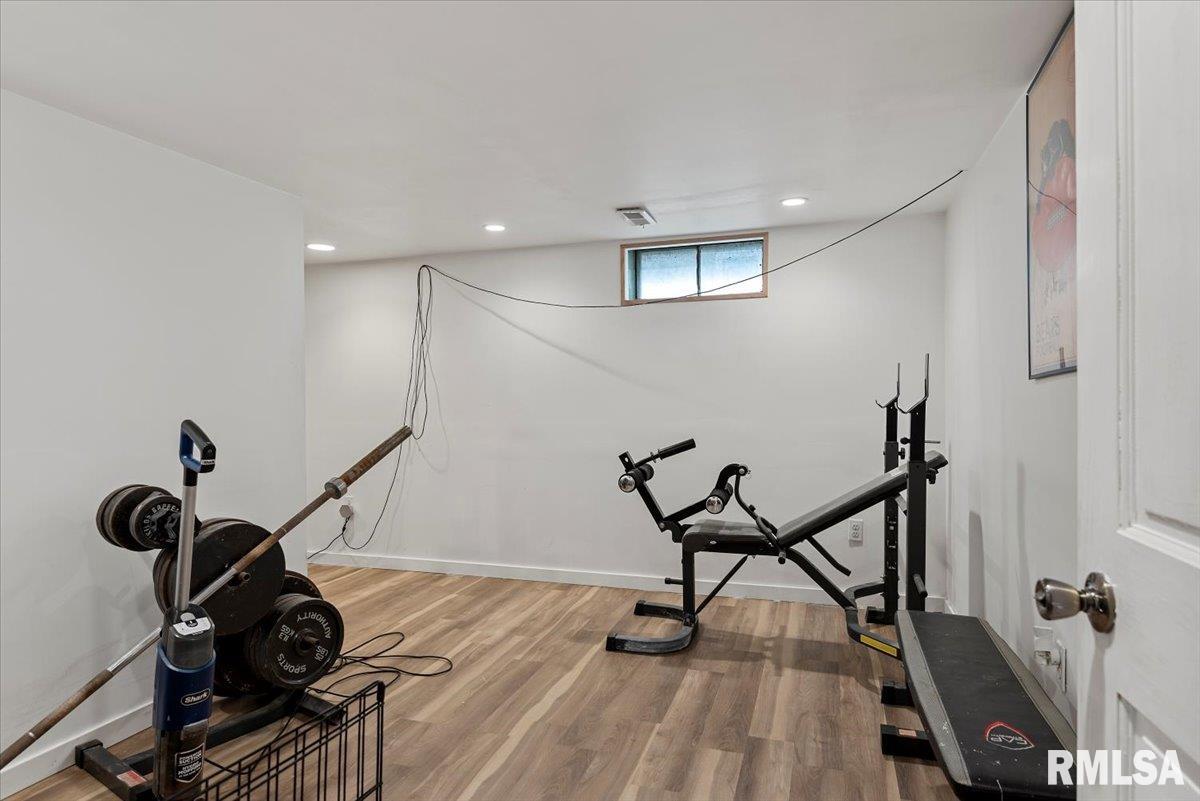 2024 Cambridge Road Springfield, IL 62704 - Photo 28 of 36