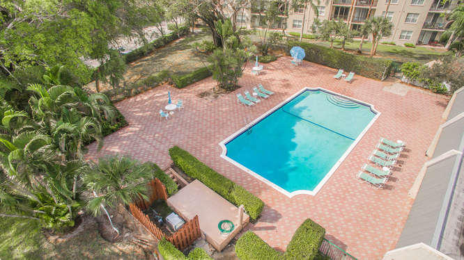 21 Royal Palm Way, Unit 204 Boca Raton, FL 33432 - Photo 21 of 25 21 Royal Palm Way Unit 204-small-020-7-c