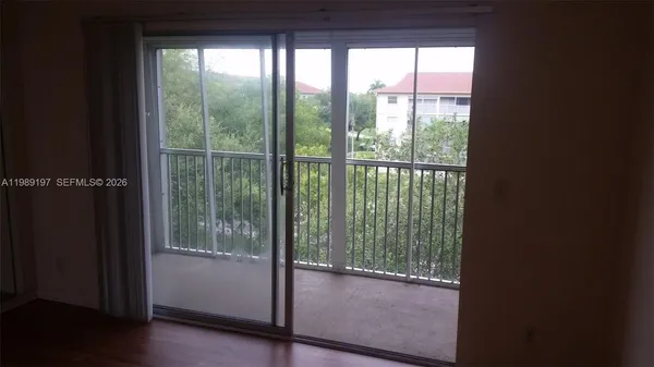 $1,475 | 1400 Southwest 124th Terrace, Unit 410Q, Pembroke Pines, FL 33027