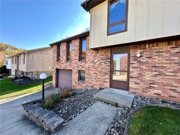 $259,900 | 26 West White Oak Drive, Delmont, PA 15626