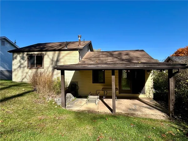 $259,900 | 26 West White Oak Drive, Delmont, PA 15626