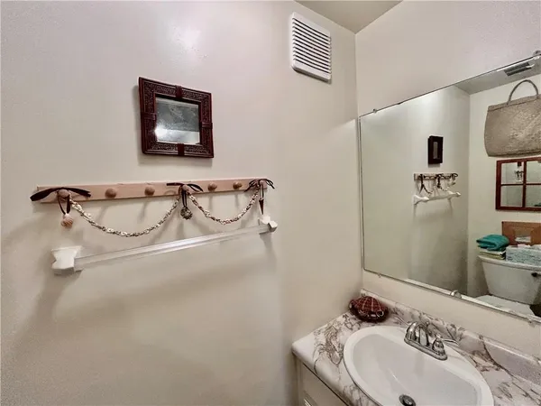 $259,900 | 26 West White Oak Drive, Delmont, PA 15626