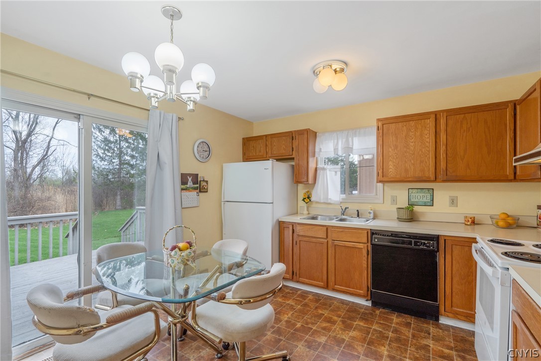 3224 Holly Ridge Lysander, NY 13027 - Photo 8 of 21